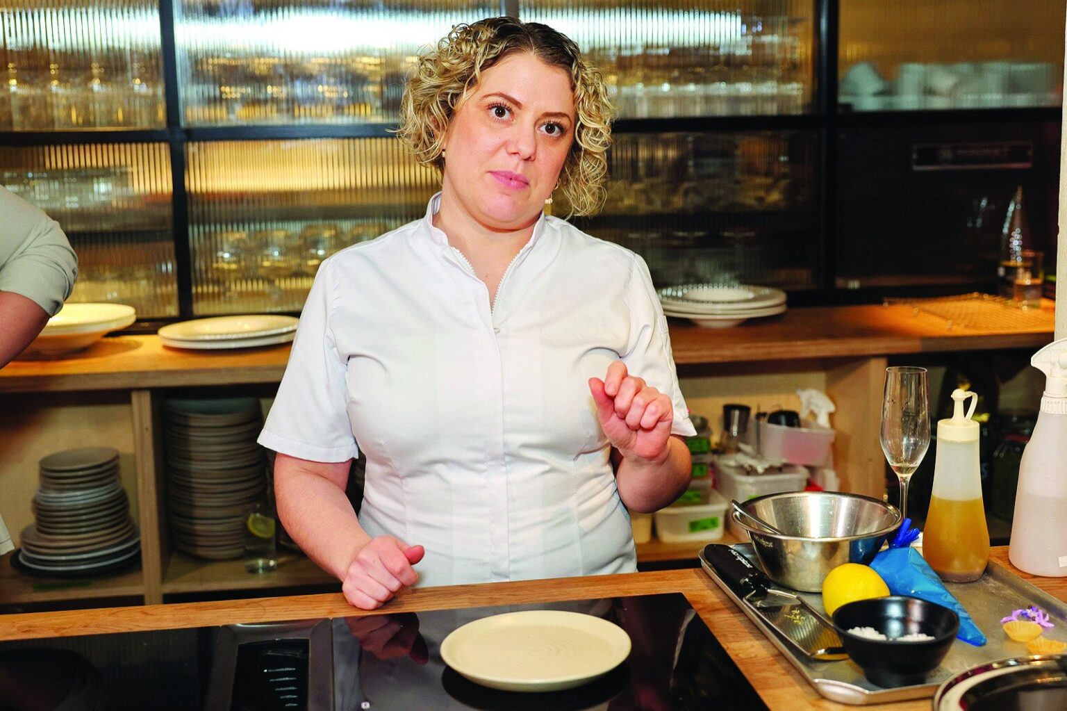 Female chef in a UK kitchen bashing sexism