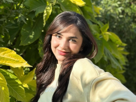 Yumna Zaidi won the Best Actress Award