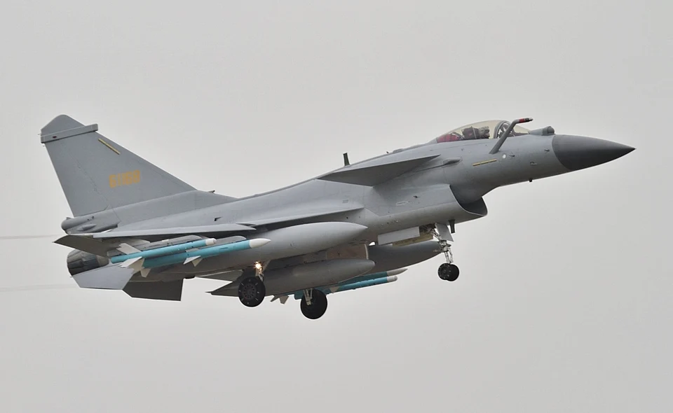 Comparison of J-10C vs Dassault Rafale 2 J 10C