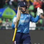 English cruising along the way after being sent to bat
