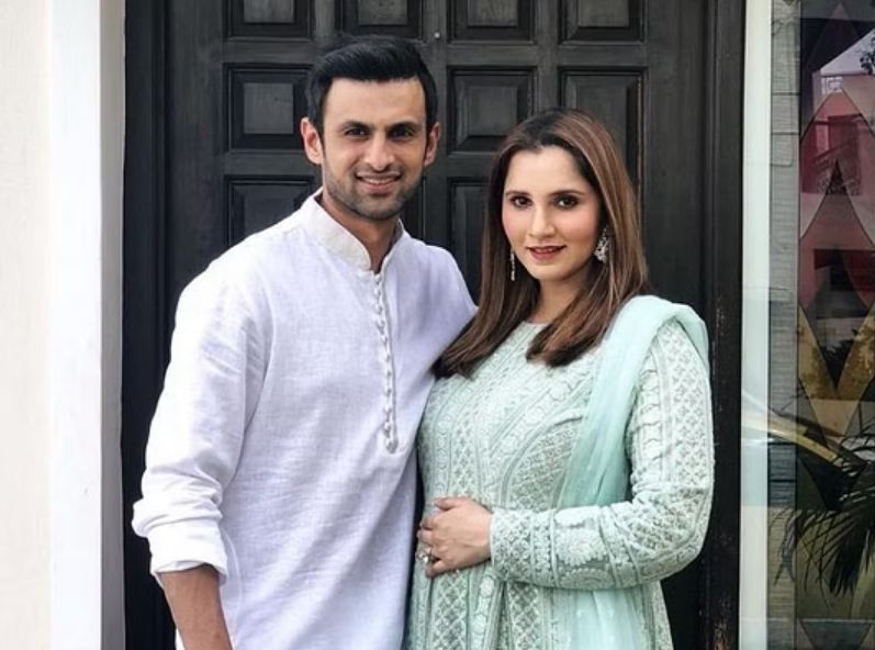 Pakistani celebrities are said to have dated an Indian star